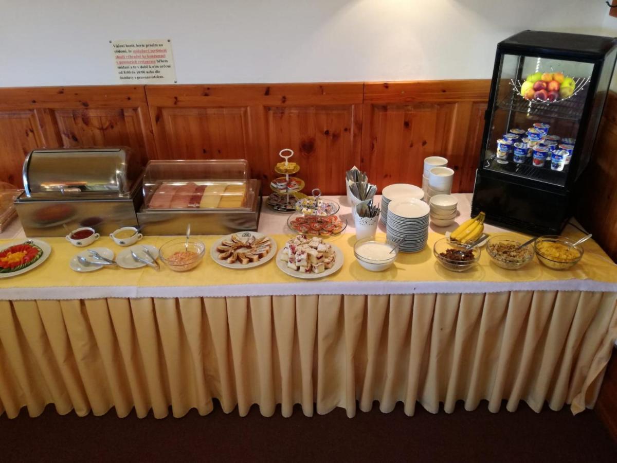 Penzion Vyhlidka Janovicky Broumov Buitenkant foto